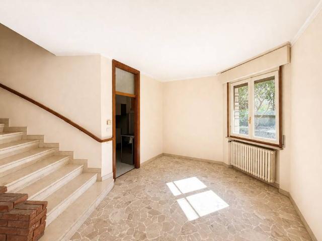 Villa Indipendente in vendita a Abbadia Lariana, Lombardia