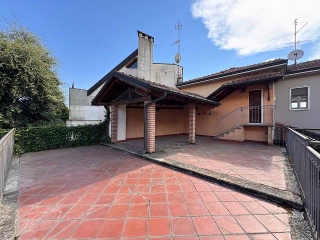 Villa Indipendente in vendita a Castelletto, Abbiategrasso