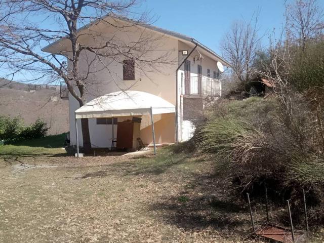 Villa Indipendente in vendita a Abriola, Basilicata