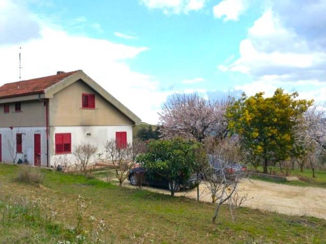 Villa Indipendente in vendita a Acerenza, Basilicata