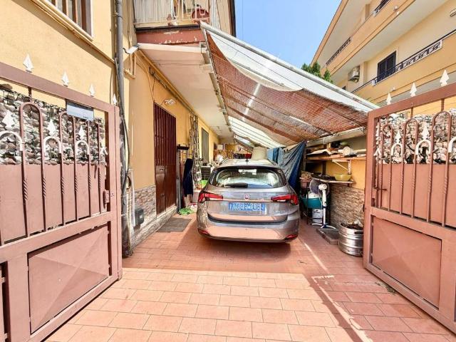 Villa Indipendente in vendita a Acerra, Campania