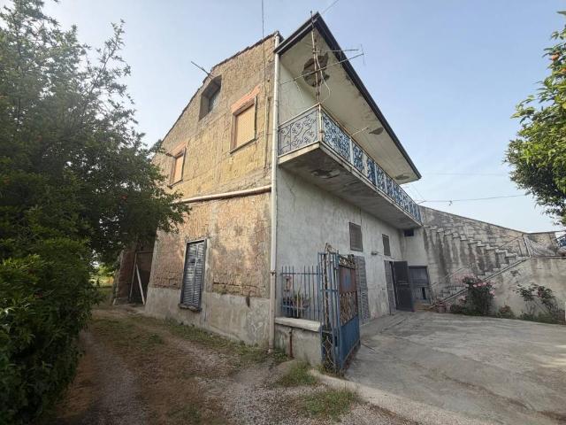 Villa Indipendente in vendita a Acerra, Campania