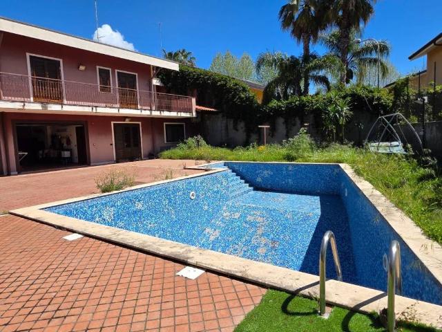 Villa Indipendente in vendita a Aci Bonaccorsi, Sicilia