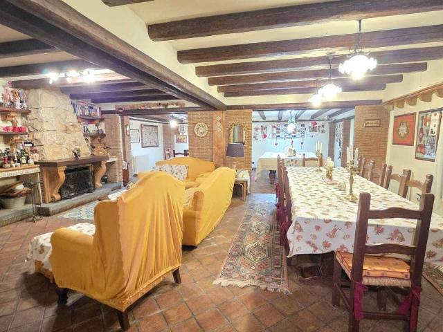 Villa Indipendente in vendita a Ficarazzi, Aci Castello