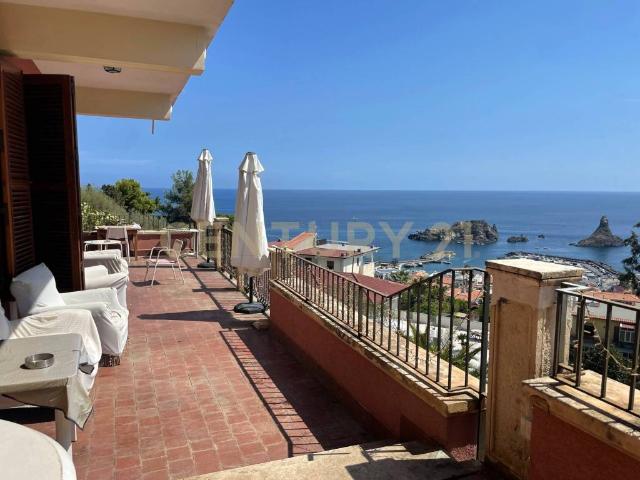 Villa Indipendente in vendita a Aci Castello, Sicilia