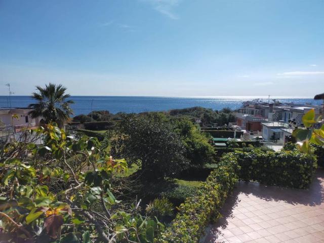 Villa Indipendente in vendita a Cannizzaro, Aci Castello