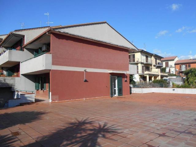 Villa Indipendente in vendita a Aci Catena, Sicilia