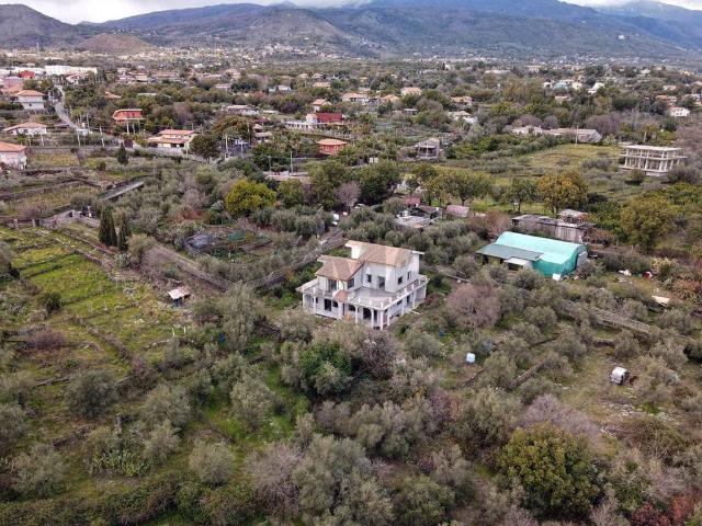 Villa Indipendente in vendita a Salemi, Acireale