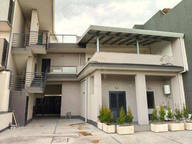 Villa Indipendente in vendita a Acireale, Sicilia
