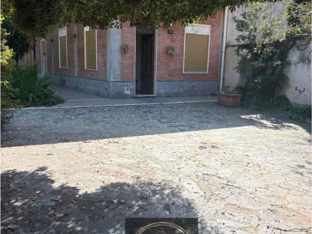 Villa Indipendente in vendita a Acireale, Sicilia