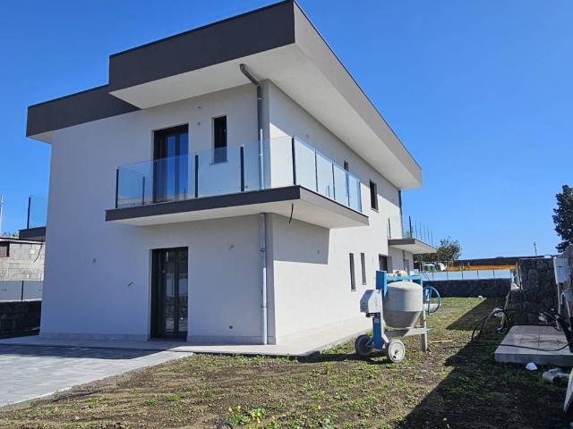 Villa Indipendente in vendita a Acireale, Sicilia