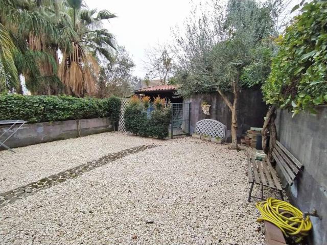 Villa Indipendente in vendita a Acireale, Sicilia