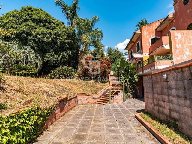 Villa Indipendente in vendita a Santa Maria Ammalati, Acireale