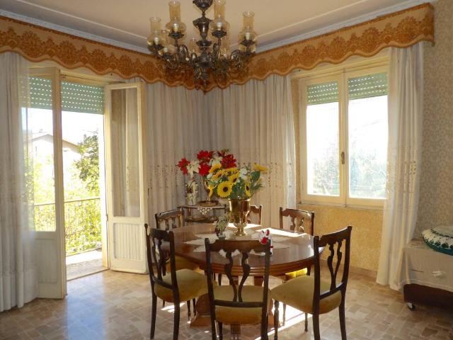 Villa Indipendente in vendita a Acquasparta, Umbria