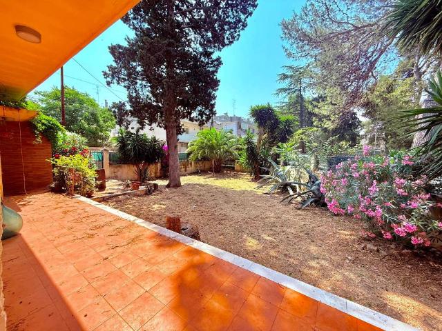 Villa Indipendente in vendita a Puglia, Bari