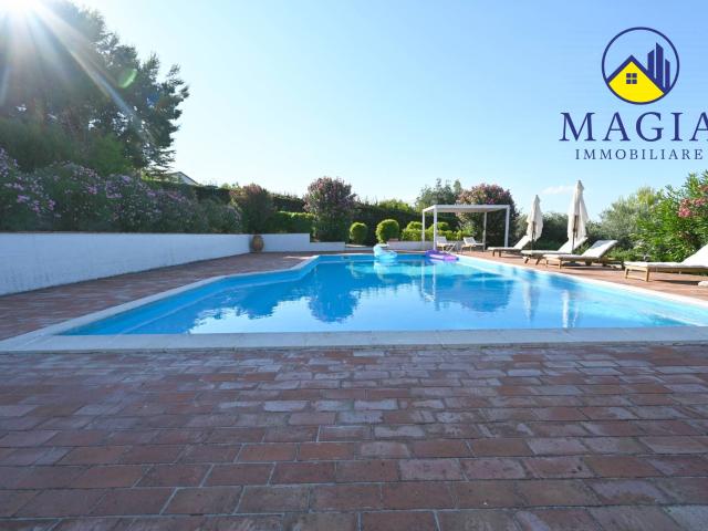 Villa Indipendente in vendita a Marche, Ascoli Piceno
