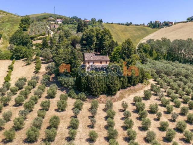 Villa Indipendente in vendita a Marche, Ascoli Piceno