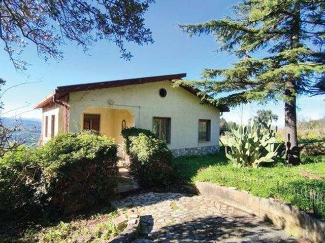 Villa Indipendente in vendita a San Fratello, Sicilia