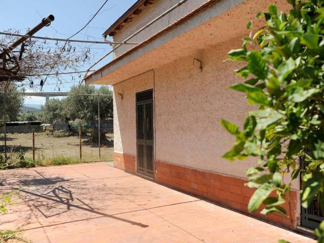 Villa Indipendente in vendita a Acquedolci, Sicilia