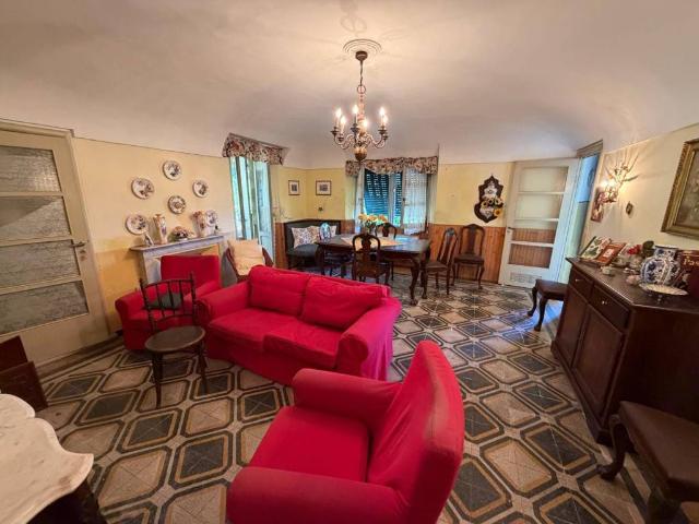 Villa Indipendente in vendita a Piemonte, Alessandria