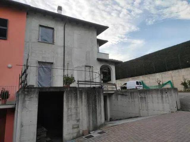 Villa Indipendente in vendita a Piemonte, Alessandria