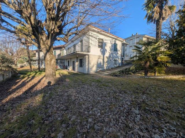 Villa Indipendente in vendita a Piemonte, Alessandria