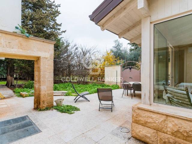 Villa Indipendente in vendita a Adelfia, Bari