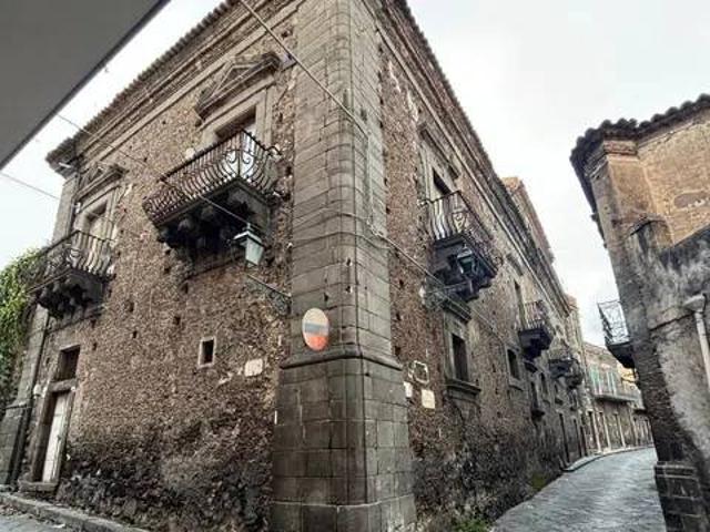 Villa Indipendente in vendita a Adrano, Sicilia