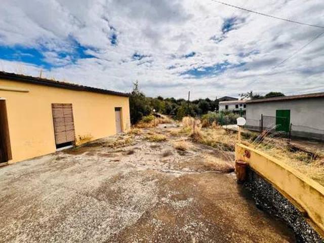 Villa Indipendente in vendita a Adrano, Sicilia