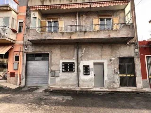 Villa Indipendente in vendita a Adrano, Sicilia