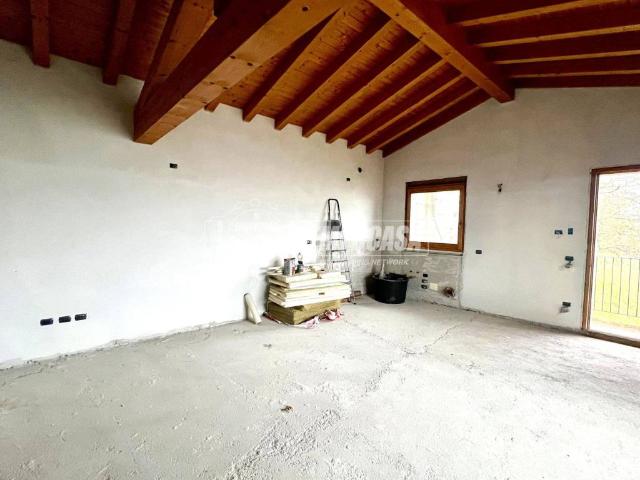 Villa Indipendente in vendita a Adrara San Rocco, Lombardia