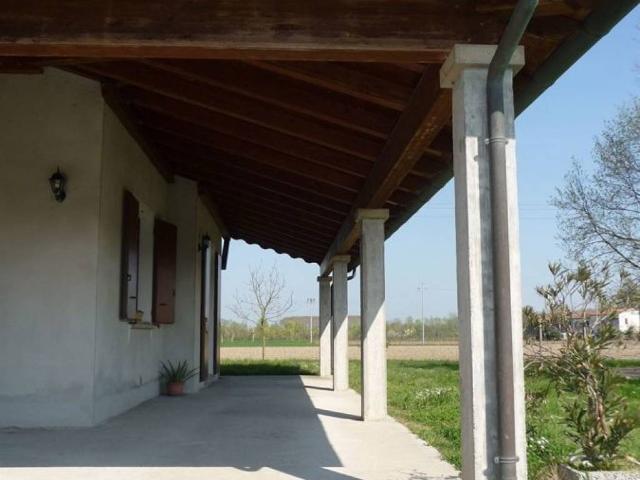 Villa Indipendente in vendita a Adria, Veneto