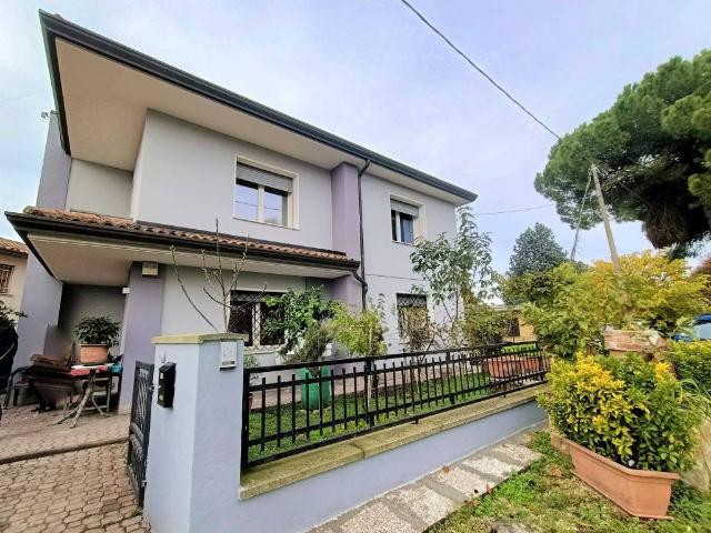 Villa Indipendente in vendita a Borgo Dolomiti, Adria