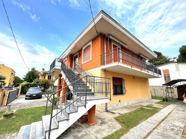 Villa Indipendente in vendita a Borgo Dolomiti, Adria