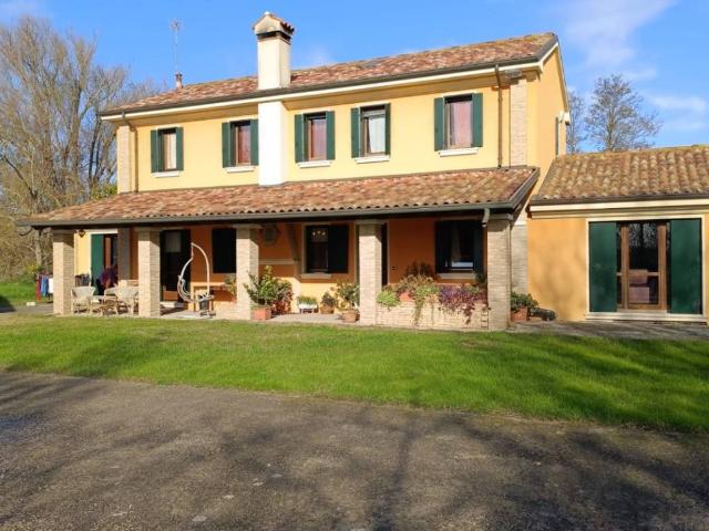 Villa Indipendente in vendita a Borgo Dolomiti, Adria