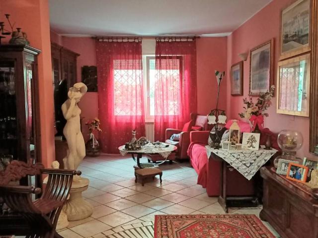 Villa Indipendente in vendita a Borgo Dolomiti, Adria