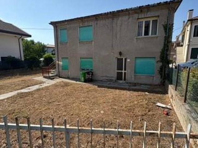 Villa Indipendente in vendita a Borgo Dolomiti, Adria