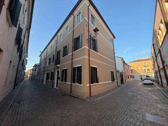 Villa Indipendente in vendita a Borgo Dolomiti, Adria