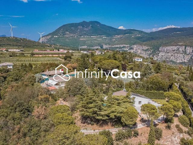 Villa Indipendente in vendita a Affi, Veneto