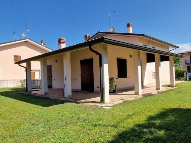 Villa Indipendente in vendita a Affi, Verona