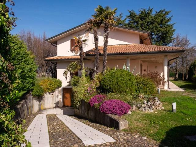 Villa Indipendente in vendita a Affi, Veneto