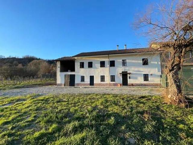 Villa Indipendente in vendita a Piemonte, Asti