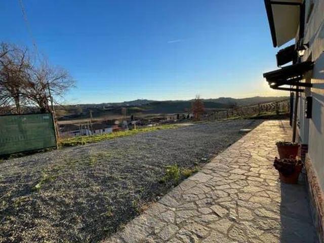 Villa Indipendente in vendita a Piemonte, Asti