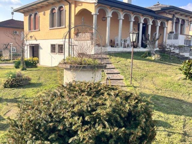 Villa Indipendente in vendita a Agna, Veneto