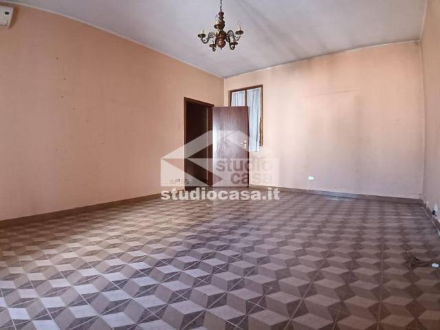 Rustico in vendita a Agnadello, Lombardia
