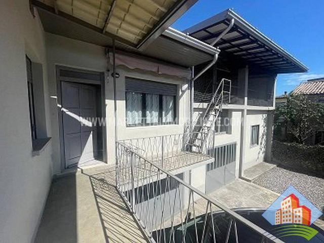 Villa Indipendente in vendita a Agnadello, Lombardia