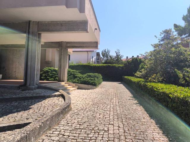 Villa Indipendente in vendita a Agnone, Molise
