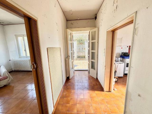 Villa Indipendente in vendita a Comunità Montana Valli del Verbano, Agra