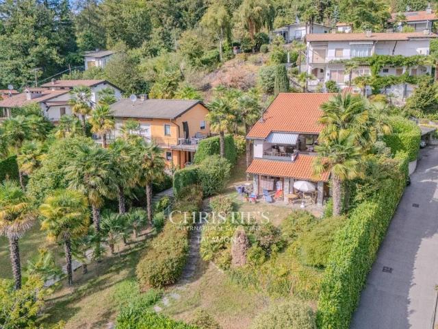 Villa Indipendente in vendita a Comunità Montana Valli del Verbano, Agra