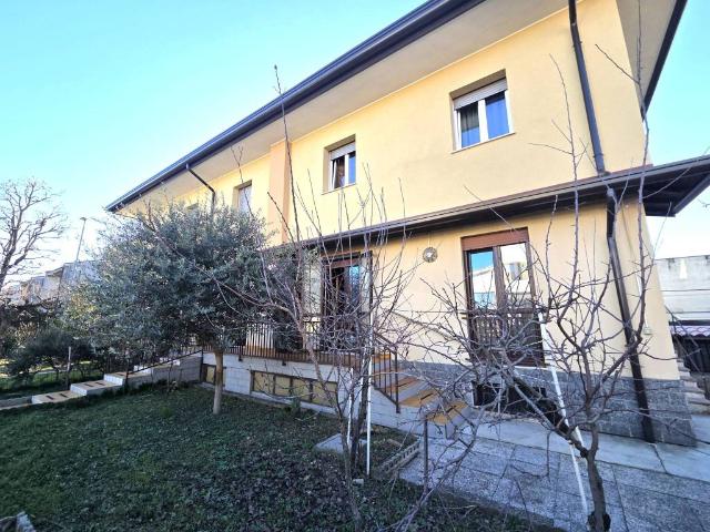 Villa Indipendente in vendita a Agrate Brianza, Lombardia
